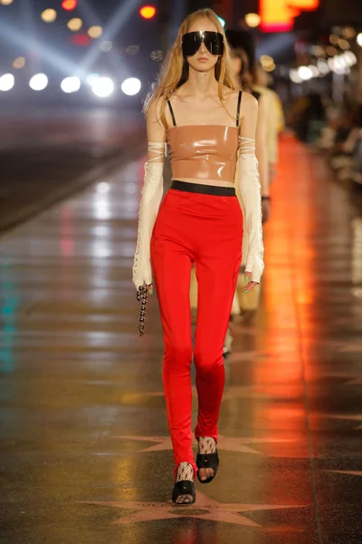 Look 43
